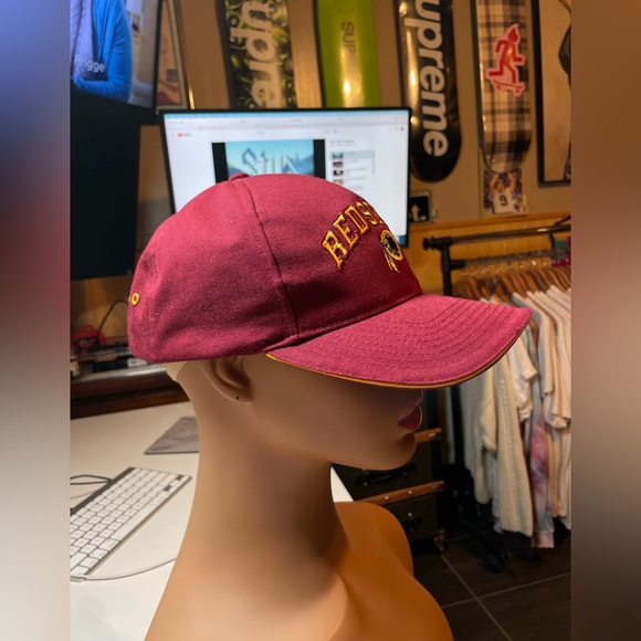 Discontinued, Washington Redskins commanders “football team” hat - Picture 3 of 5